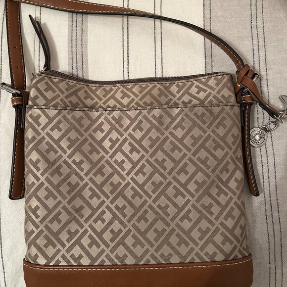 Tommy Hilfiger Cross Body Bag - Picture 2 of 10